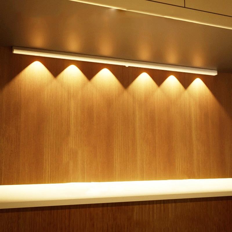ضوء LED يعمل بحساسات - Makfool